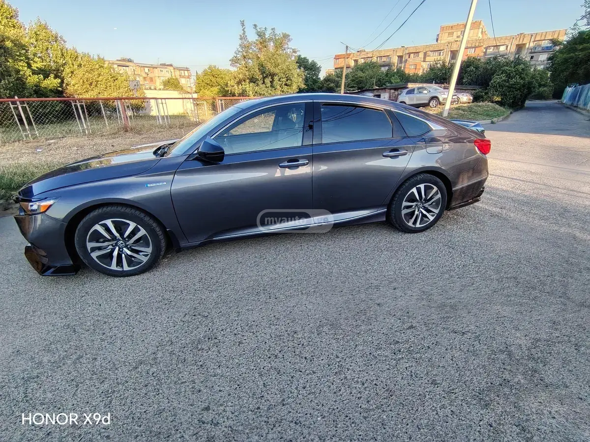 Honda Accord 2020 — photo 2