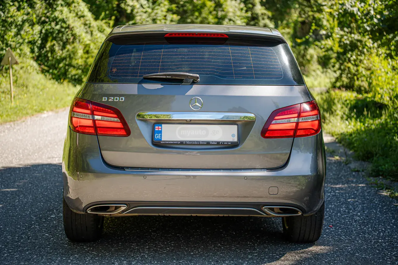 Mercedes-Benz B 200 2015 — photo 2