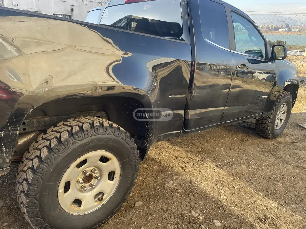 Chevrolet Colorado 2018 — photo 2