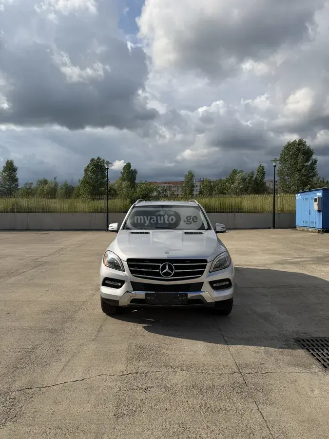 Mercedes-Benz ML 350 2015 — photo 2