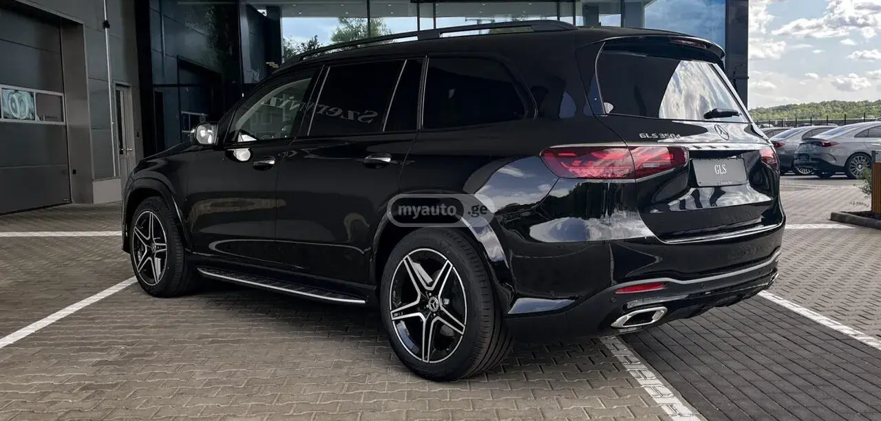 Mercedes-Benz GLS 350 2026 — photo 2