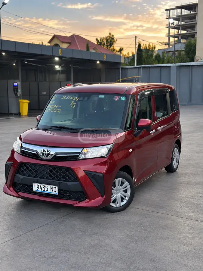 Toyota Roomy 2021 — photo 2