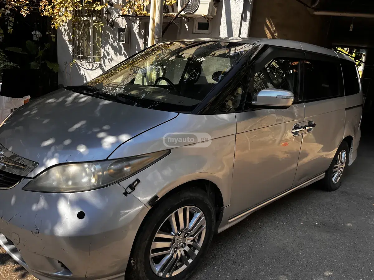 Honda Elysion 2004 — photo 2