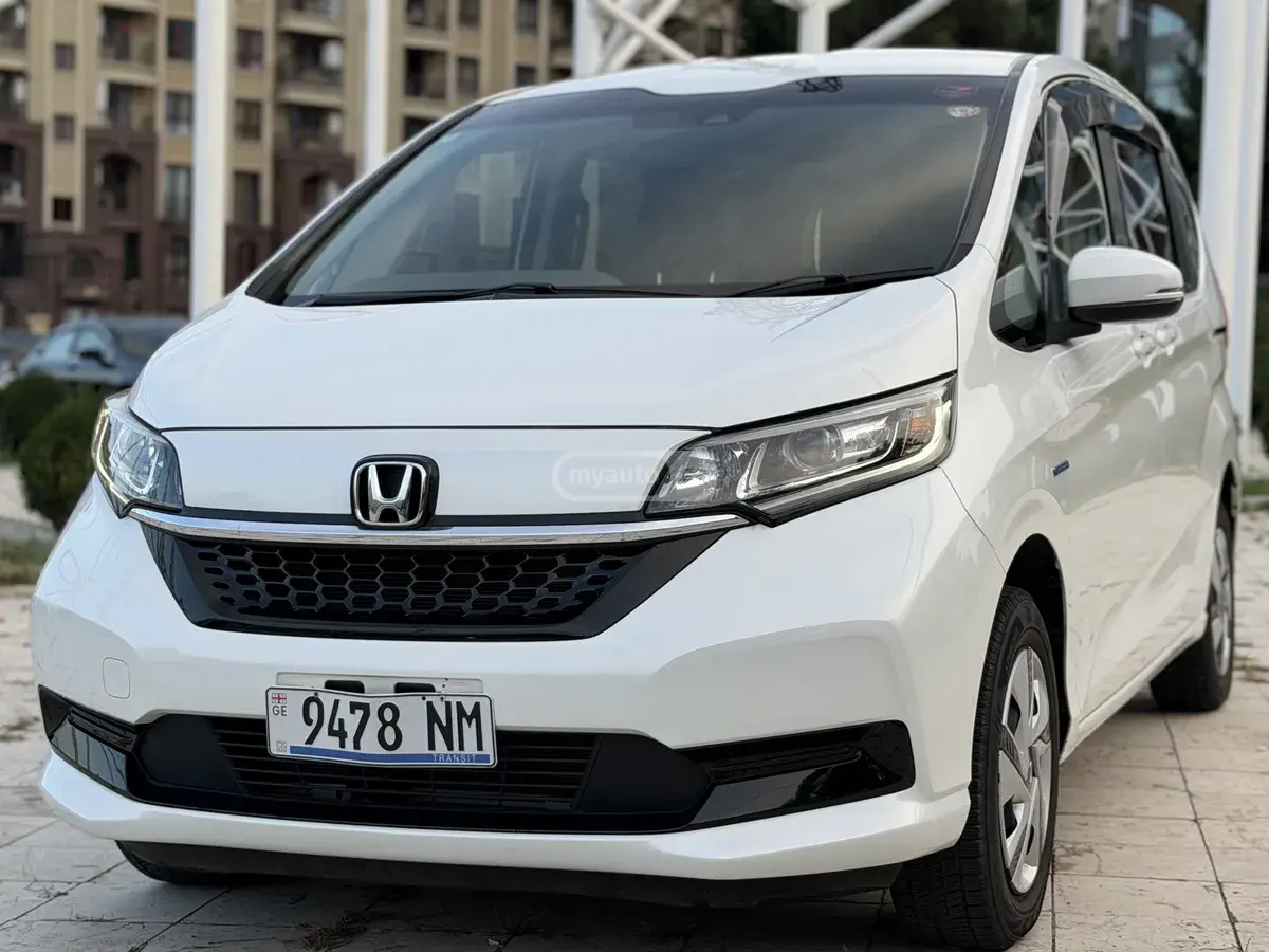 Honda Freed 2021 — photo 2