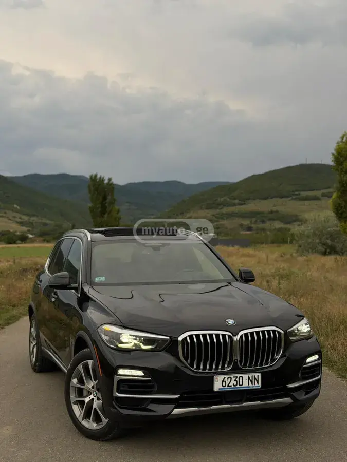 BMW X5 2019 — photo 2