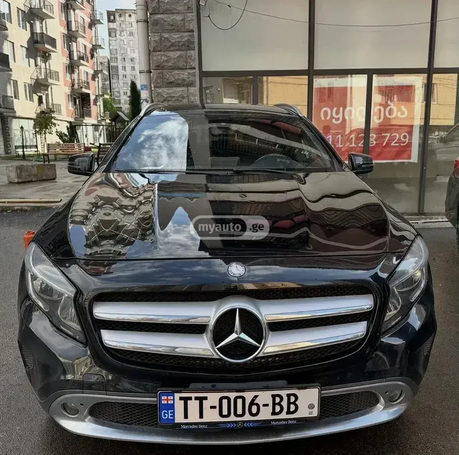 Mercedes-Benz GLA 250