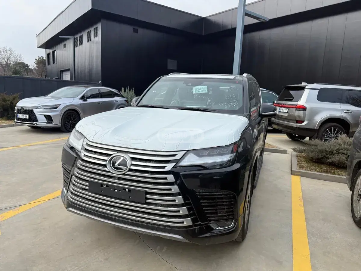 Lexus LX 600
