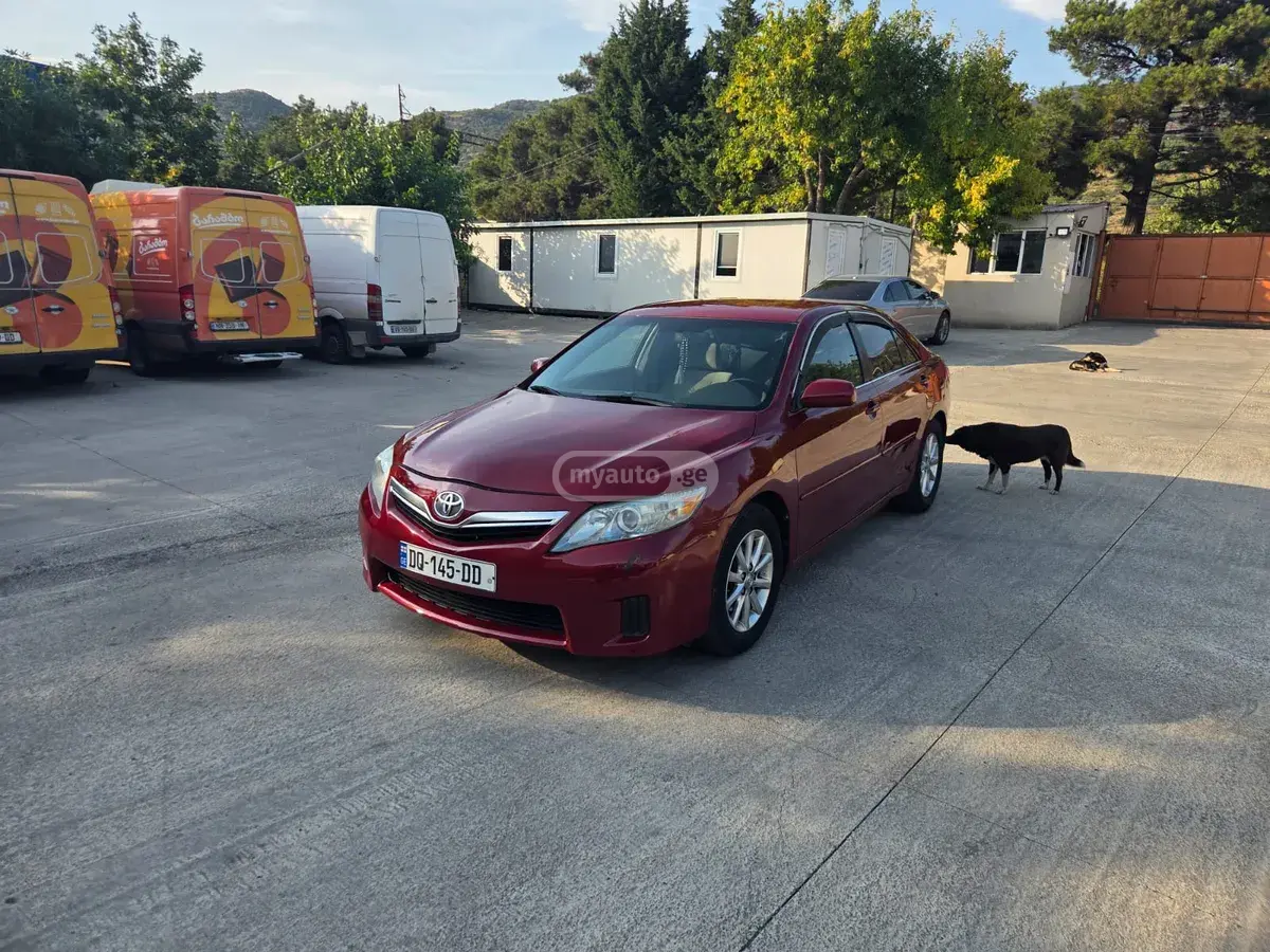 Toyota Camry 2010 — photo 2