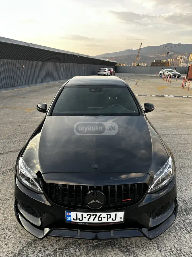 Mercedes-Benz C 300