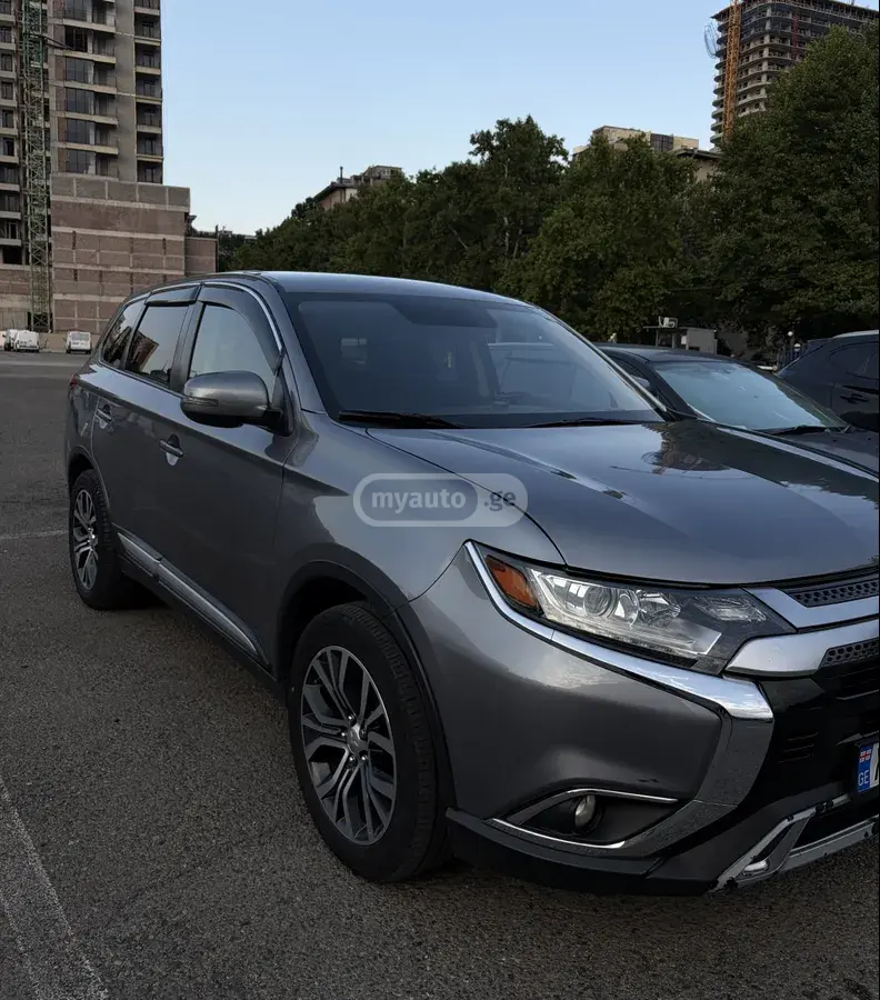 Mitsubishi Outlander