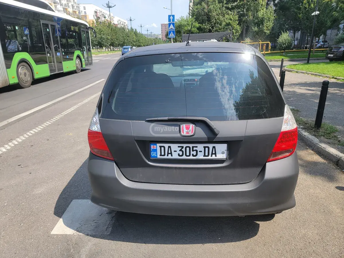 Honda Fit 2004 — photo 2