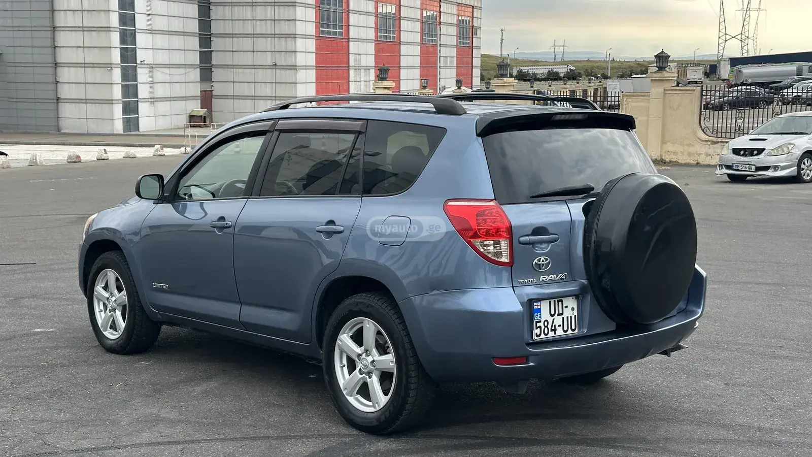 Toyota RAV4 2006 — photo 2