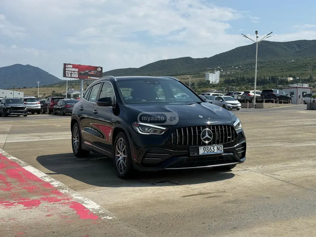 Mercedes-Benz GLA 35