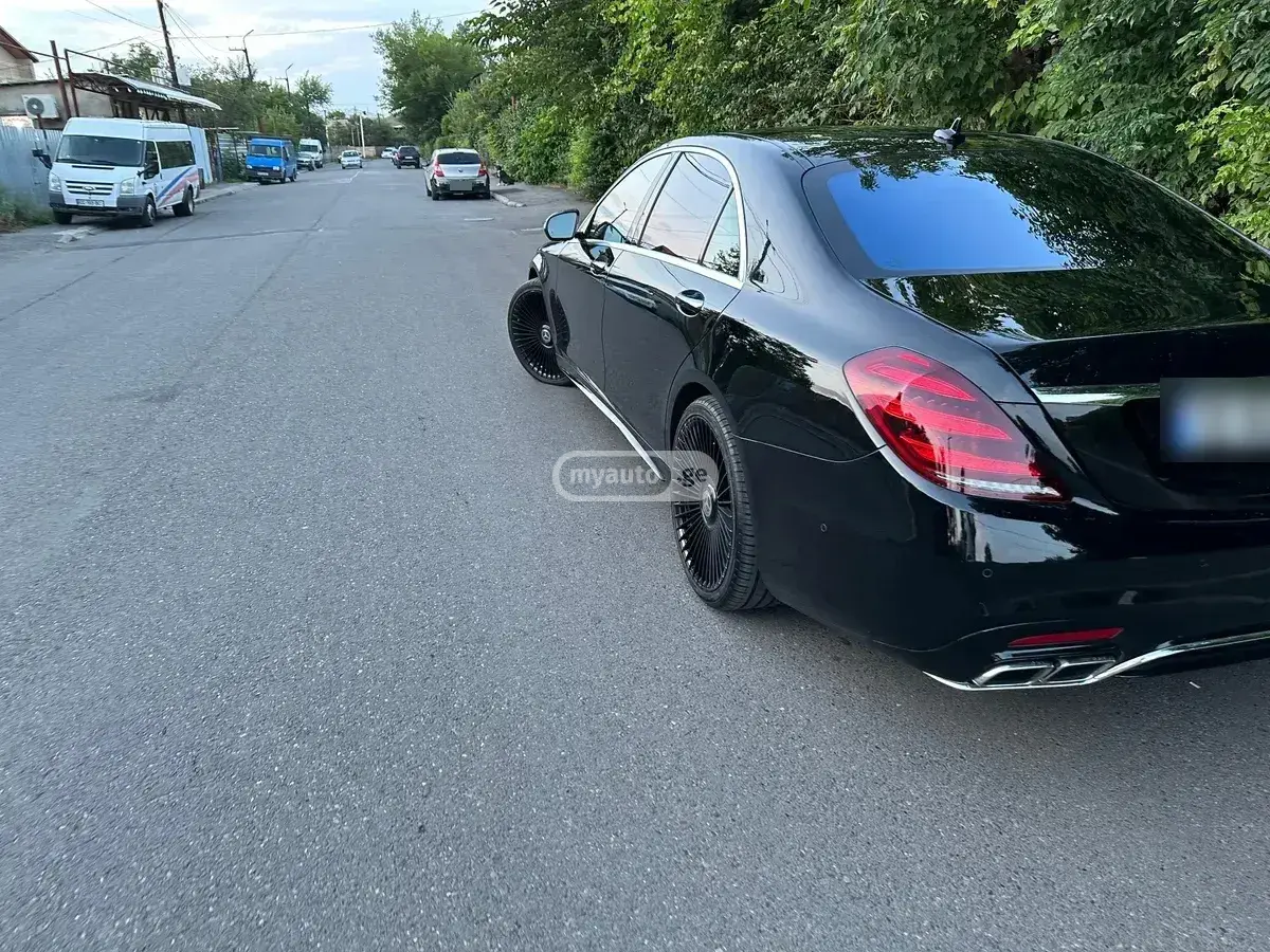 Mercedes-Benz S 550 2015 — photo 2