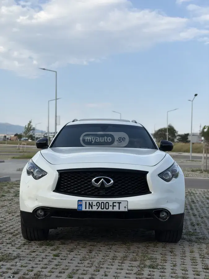 Infiniti QX70 2017 — photo 2