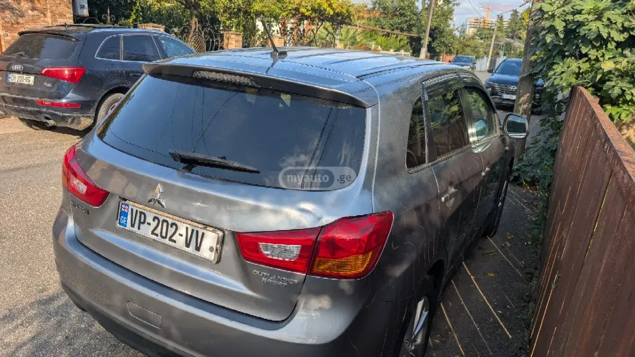 Mitsubishi Outlander Sport 2014 — photo 2