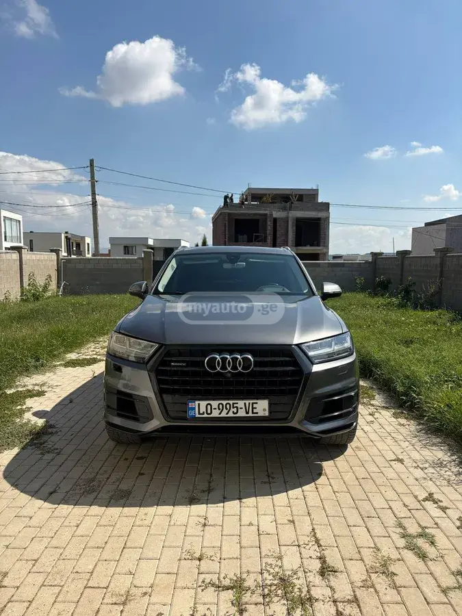Audi Q7