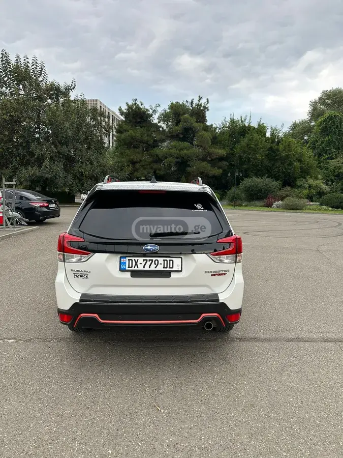Subaru Forester 2024 — photo 2
