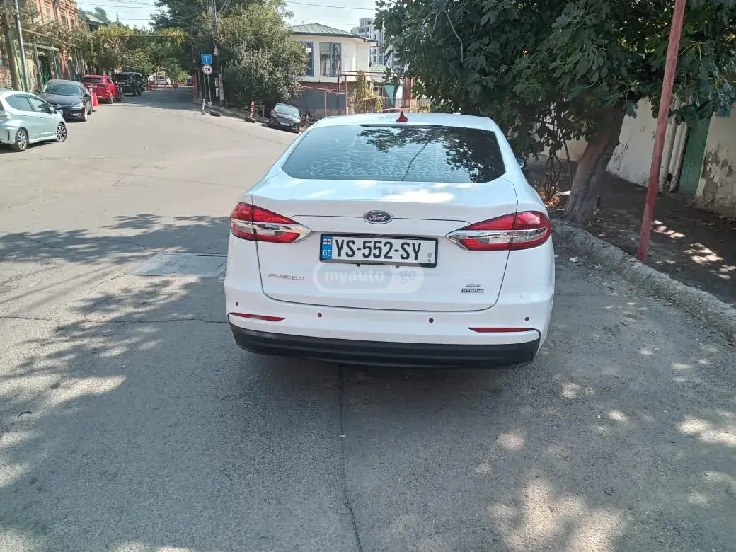 Ford Fusion 2020 — photo 2