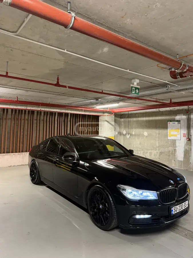 BMW 730 2017 — photo 2