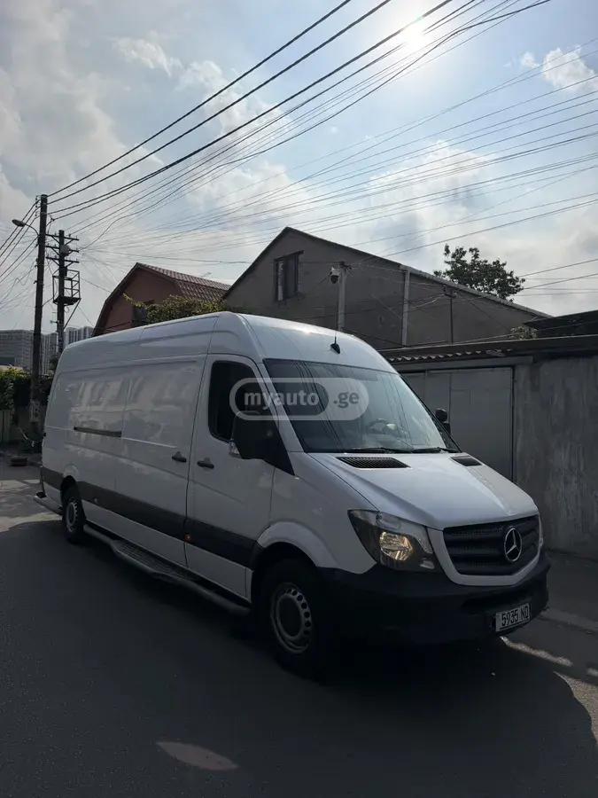 Mercedes-Benz Sprinter