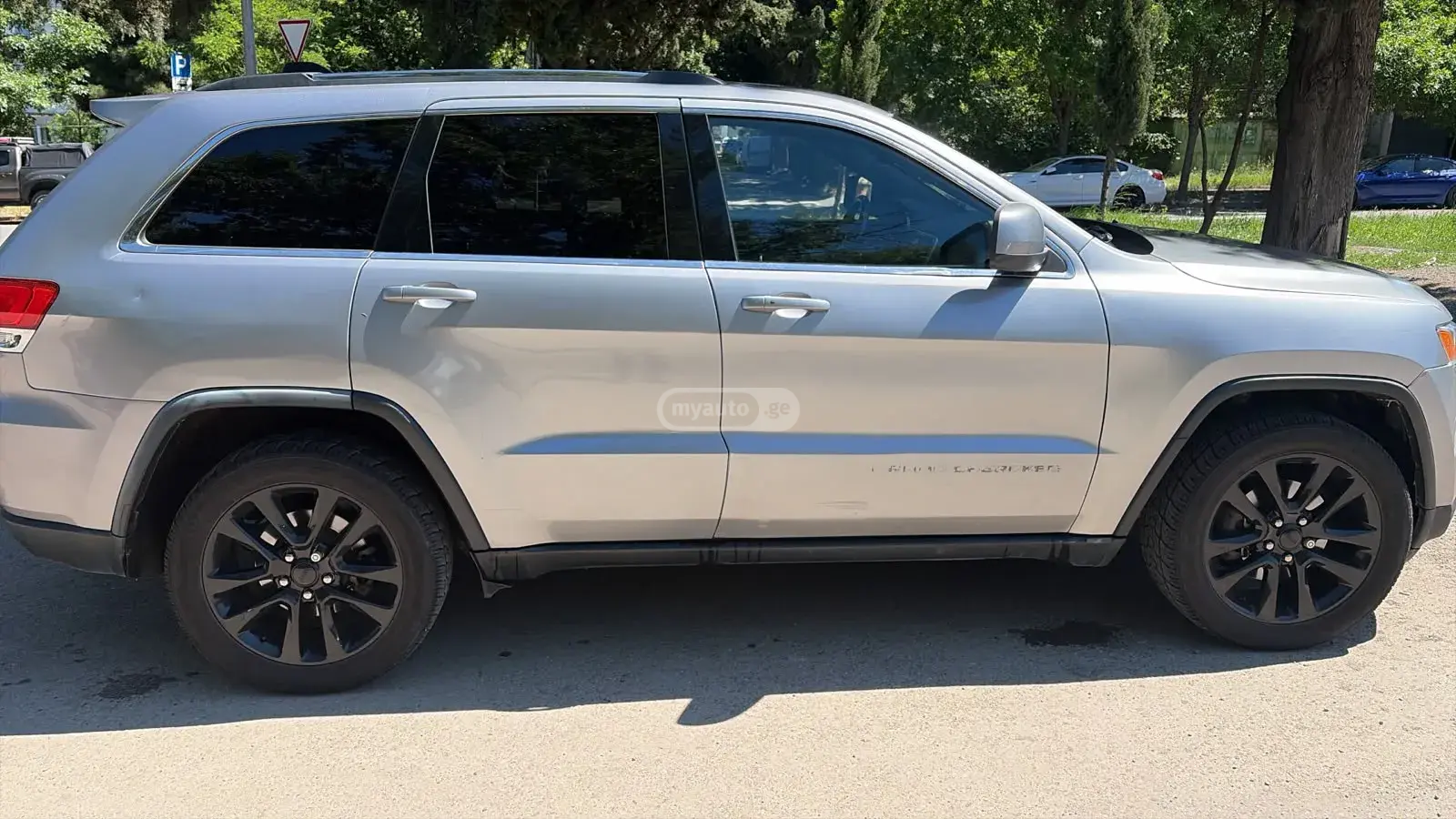 Jeep Cherokee 2016 — photo 2