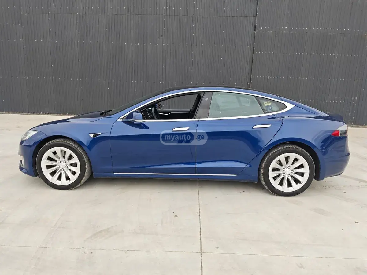 Tesla Model S 2018 — photo 2