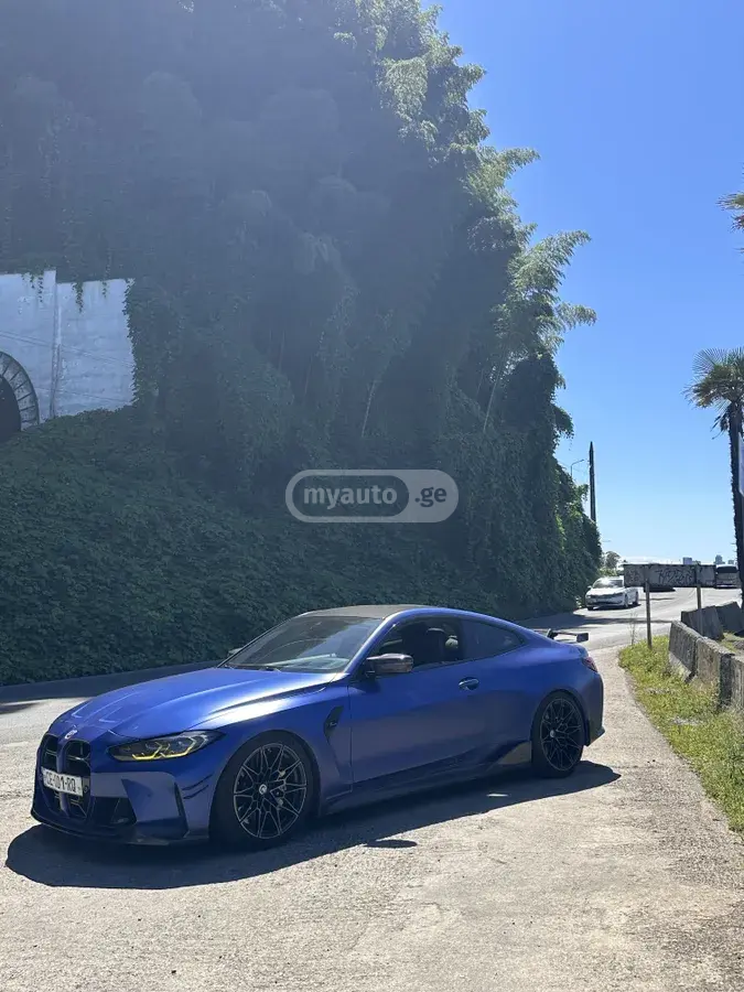 BMW M4 2022 — photo 2