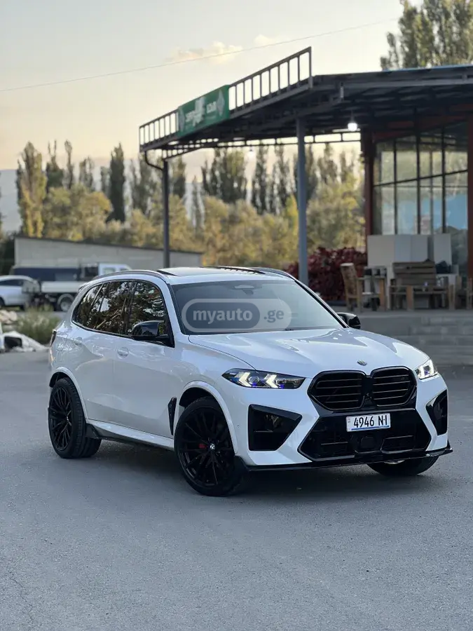 BMW X5 2019 — photo 2