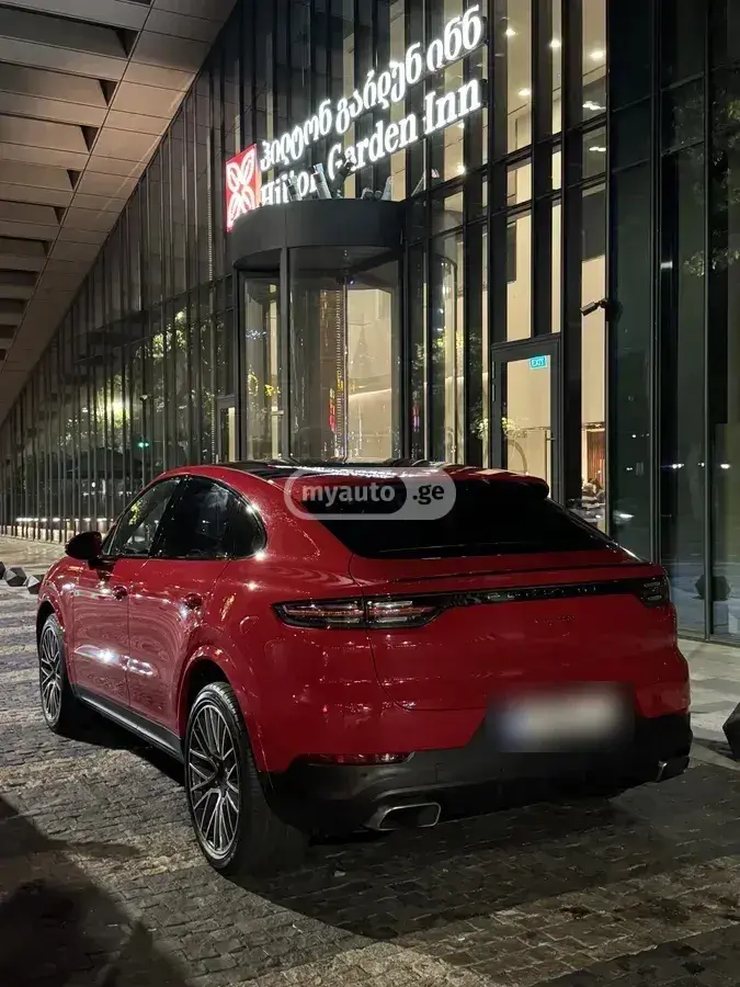 Porsche Cayenne 2021 — photo 2