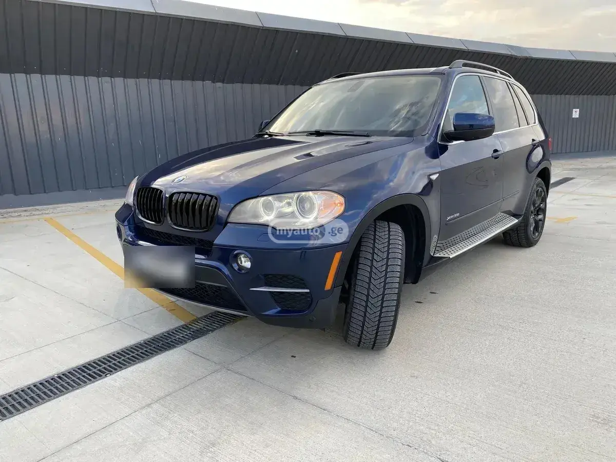 BMW X5 2013 — photo 2
