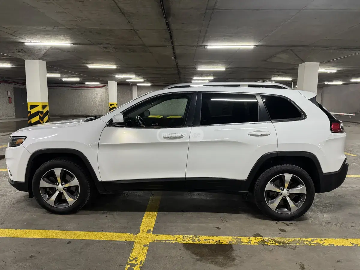 Jeep Cherokee 2019 — photo 2