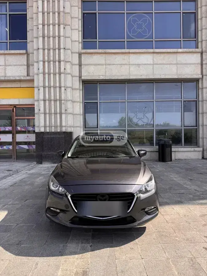 Mazda Mazda3 2017 — photo 2