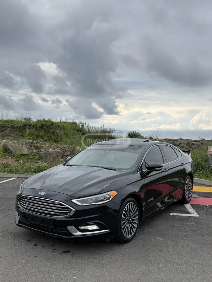 Ford Fusion 2018 — photo 2