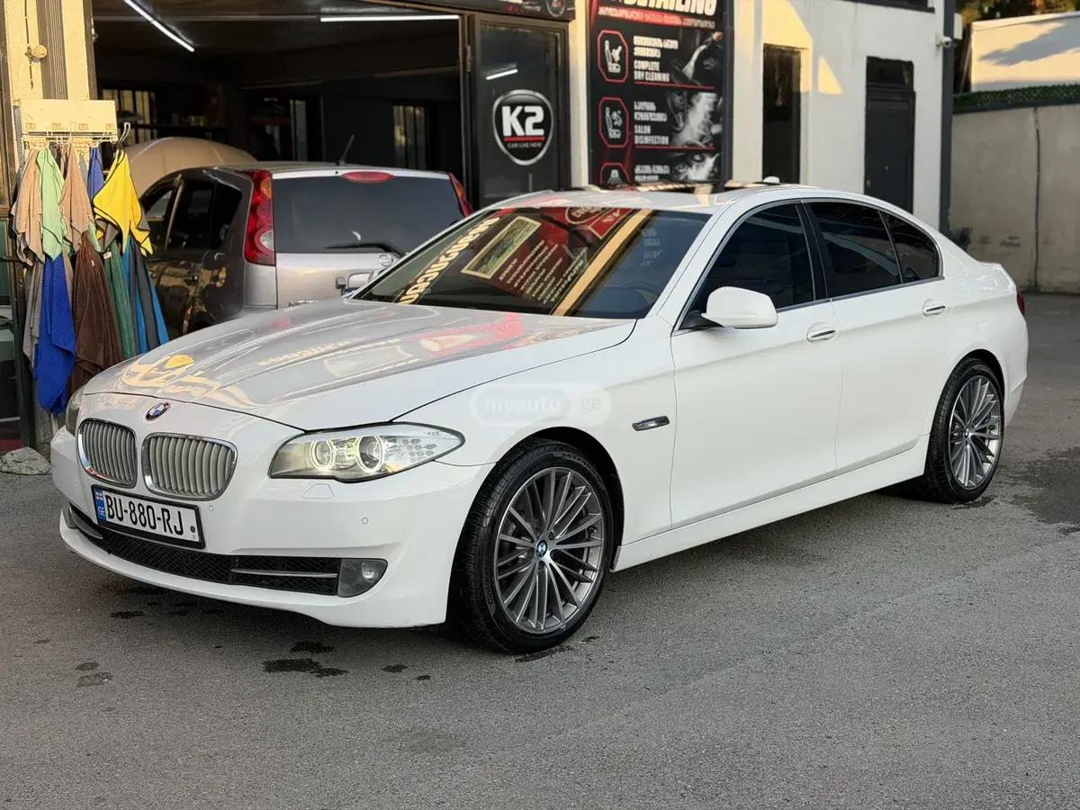 BMW 528