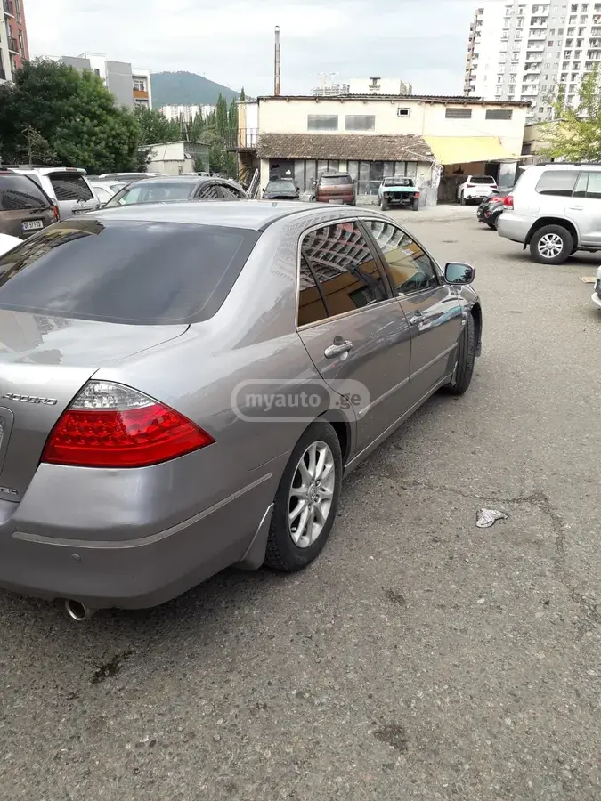 Honda Accord 2006 — photo 2