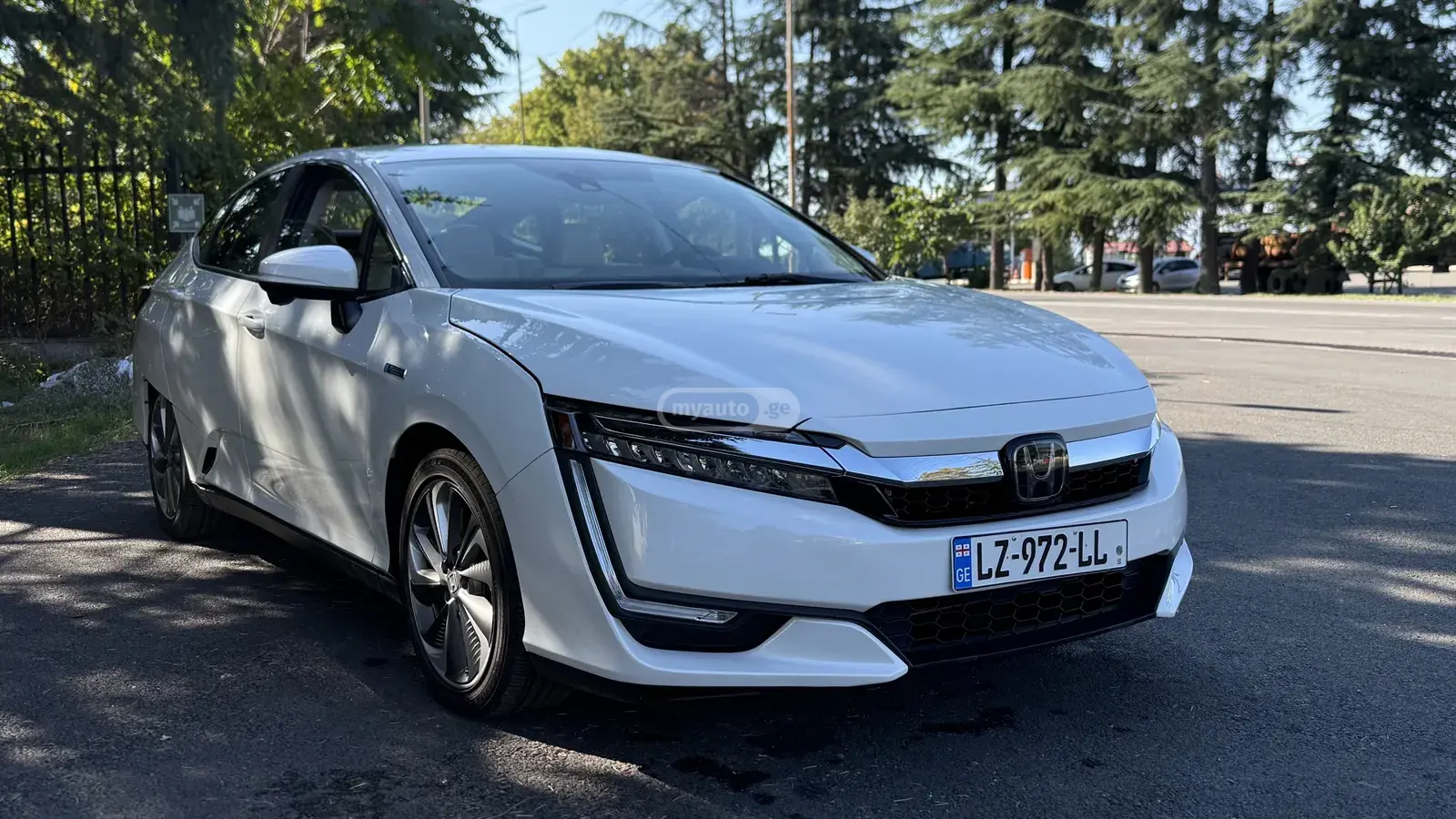 Honda Clarity 2018 — photo 2