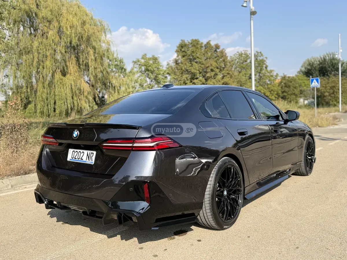 BMW 540 2025 — photo 2
