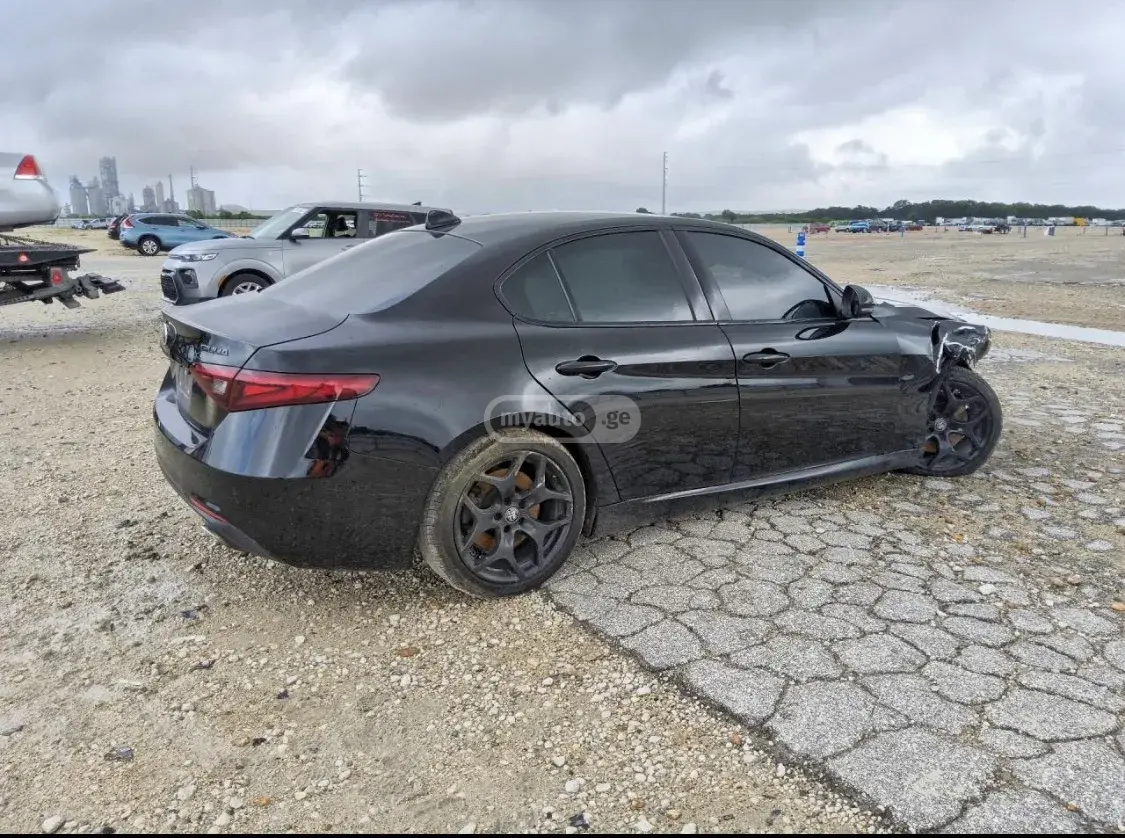 Alfa Romeo Giulia