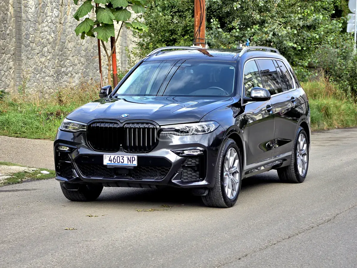 BMW X7