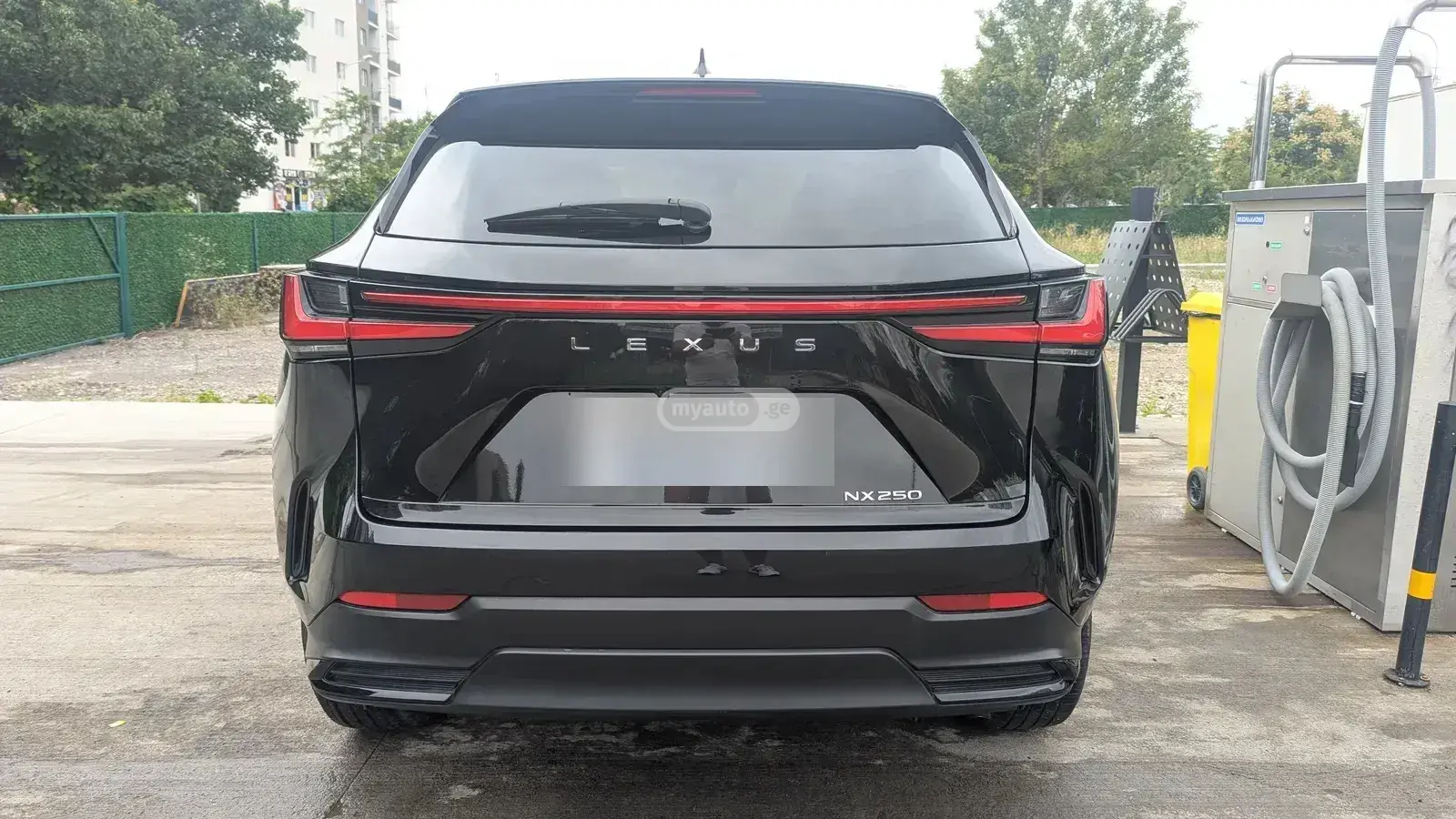 Lexus NX 250 2022 — photo 2