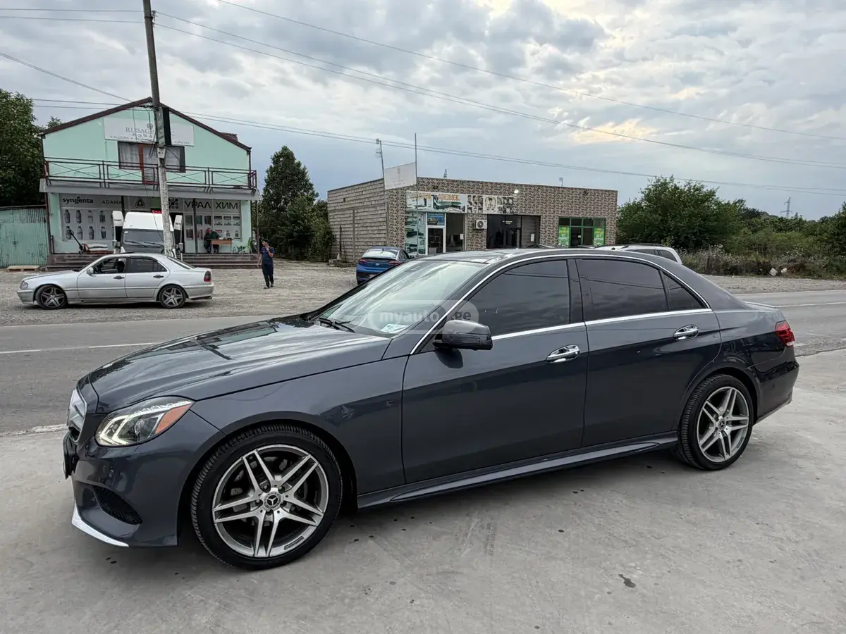 Mercedes-Benz E 400 2015 — photo 2