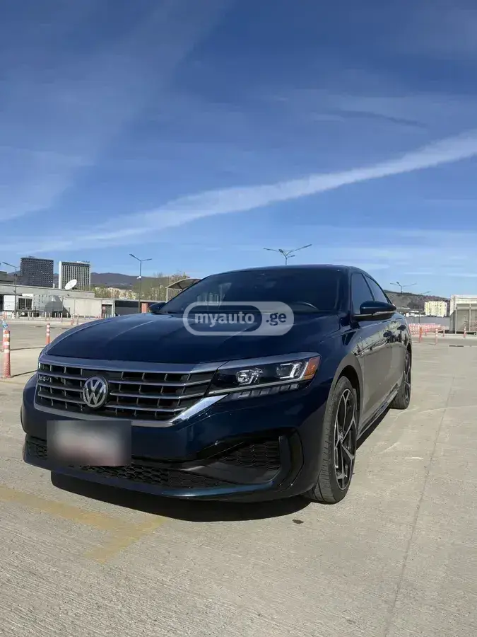 Volkswagen Passat 2021 — photo 2