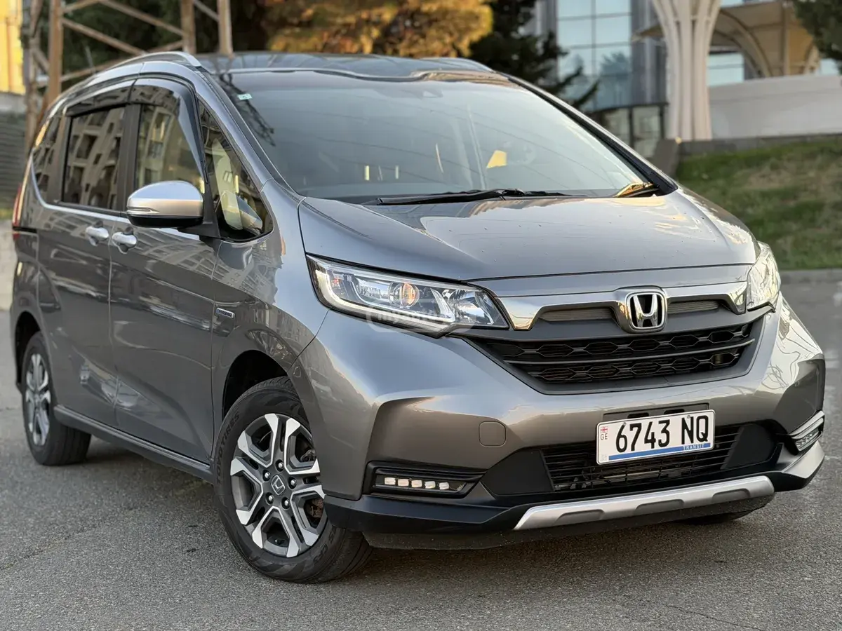Honda Freed 2022 — photo 2