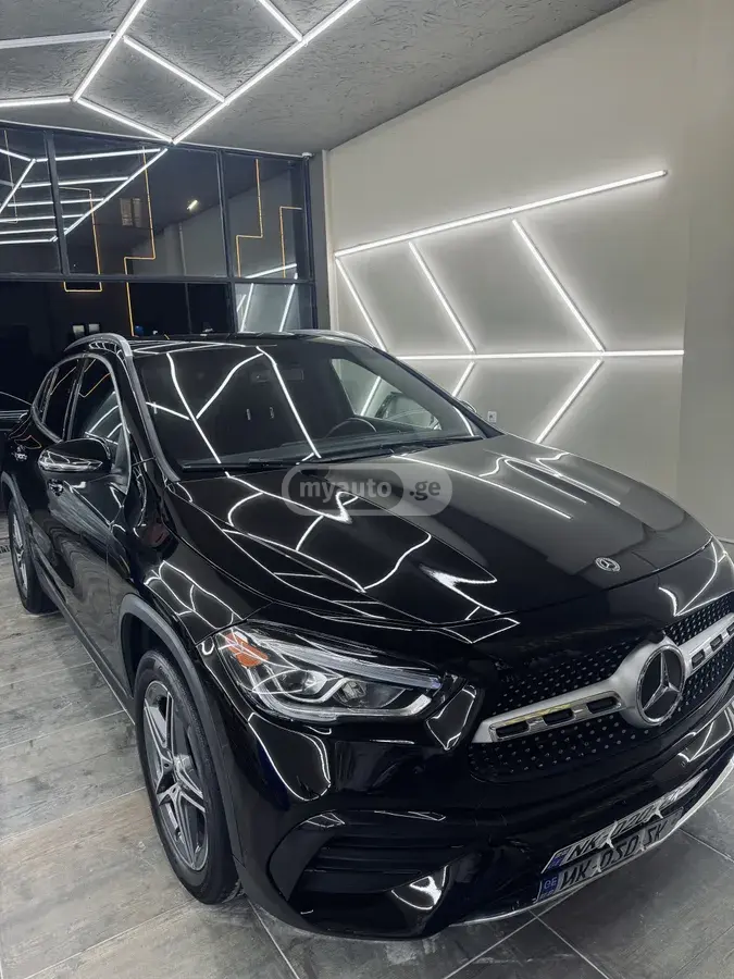 Mercedes-Benz GLA 250