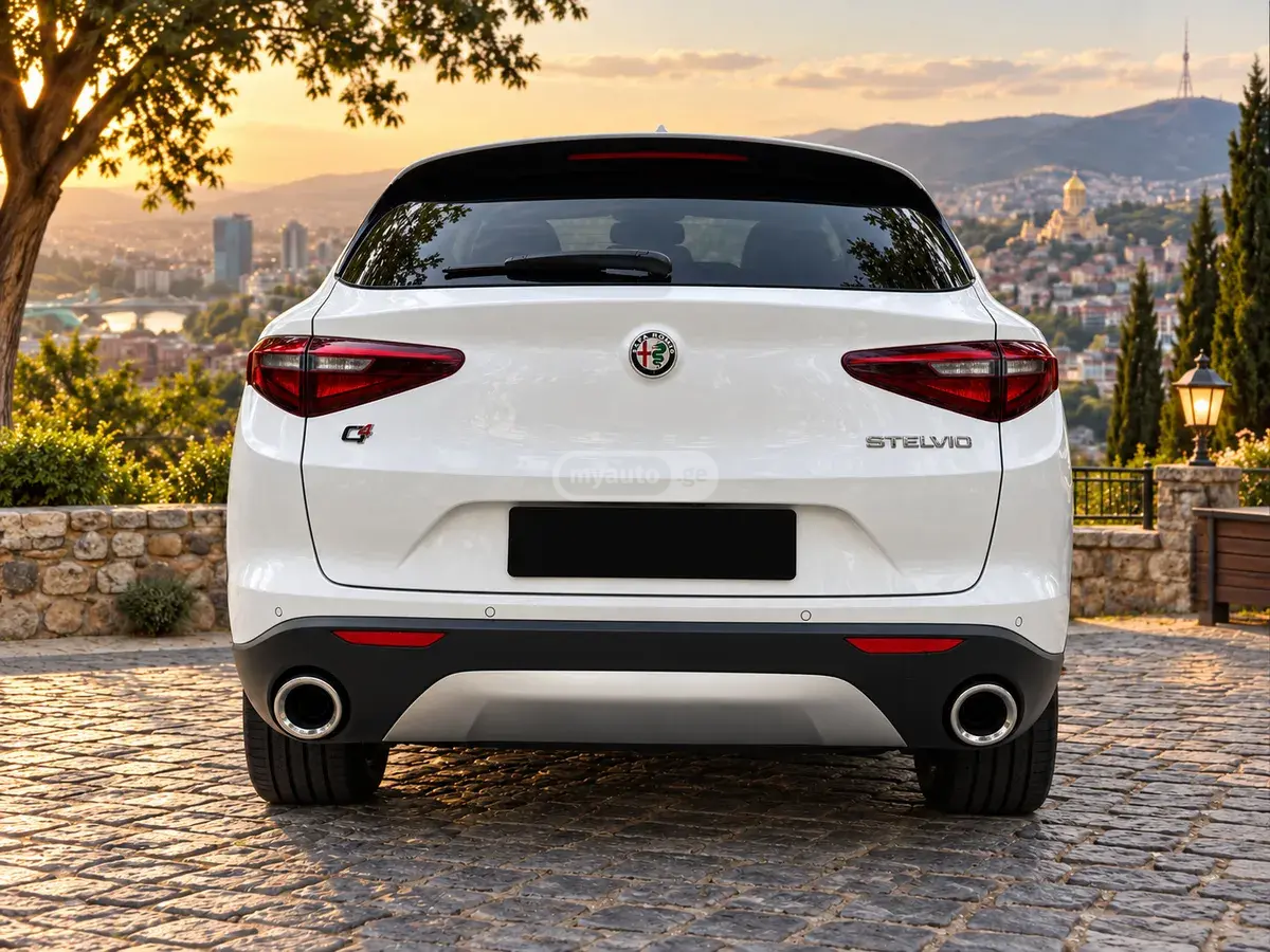 Alfa Romeo Stelvio 2018 — photo 2