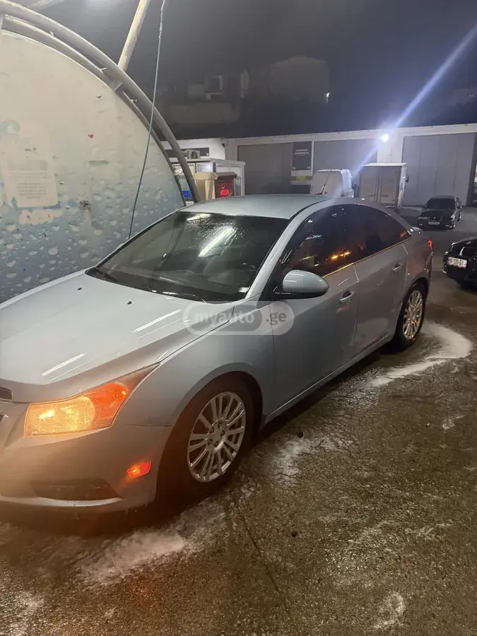 Chevrolet Cruze 2011 — photo 2