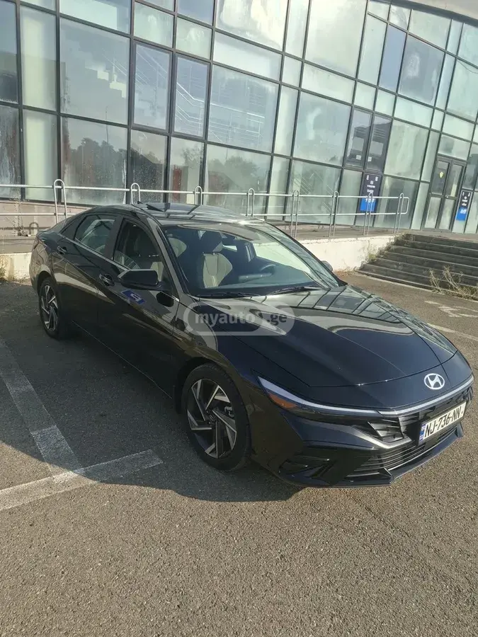 Hyundai Elantra 2024 — photo 2
