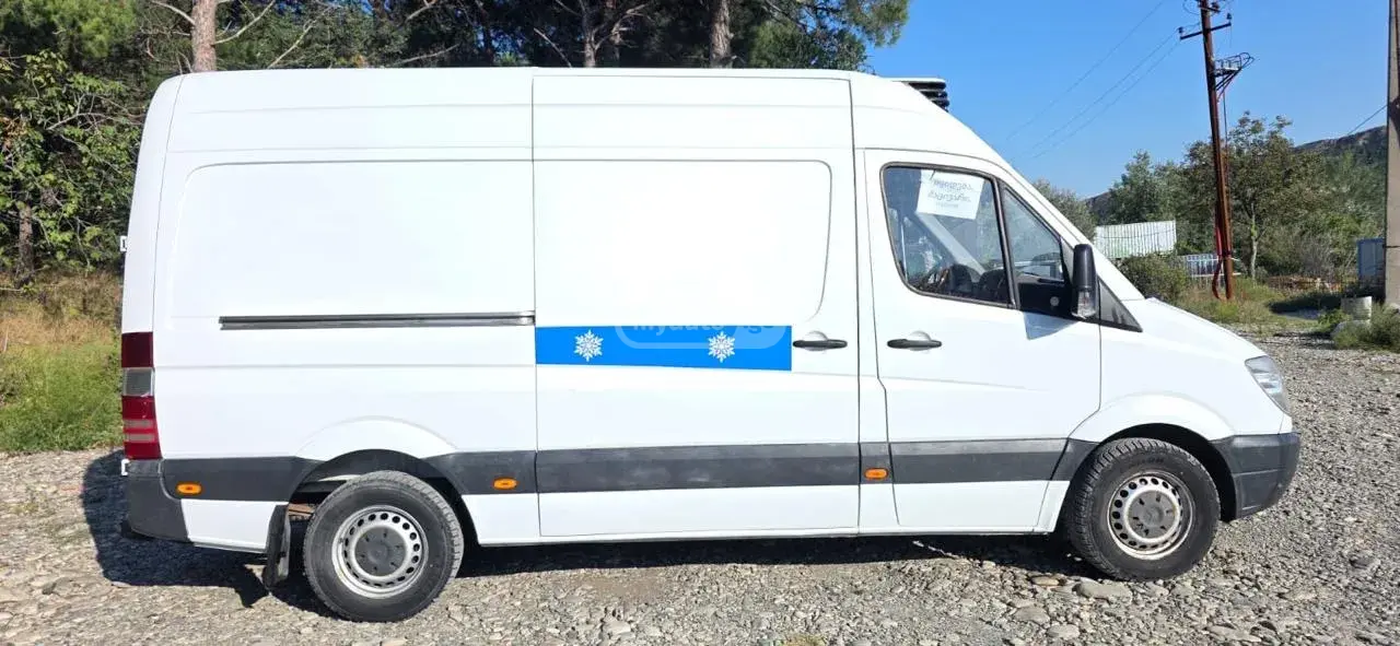 Mercedes-Benz Sprinter 2013 — photo 2