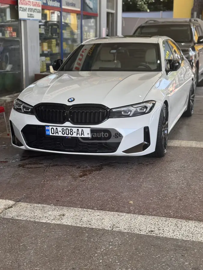 BMW 330
